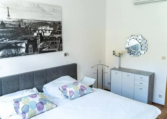 Daire Apartments Valencia