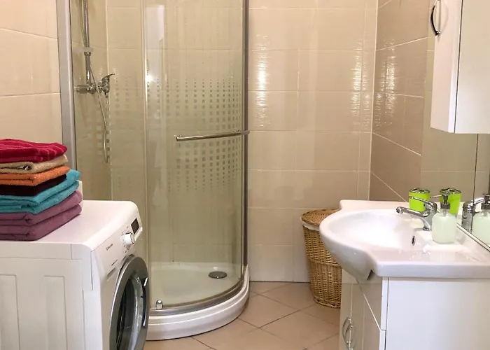 Valencia קרלובי וארי